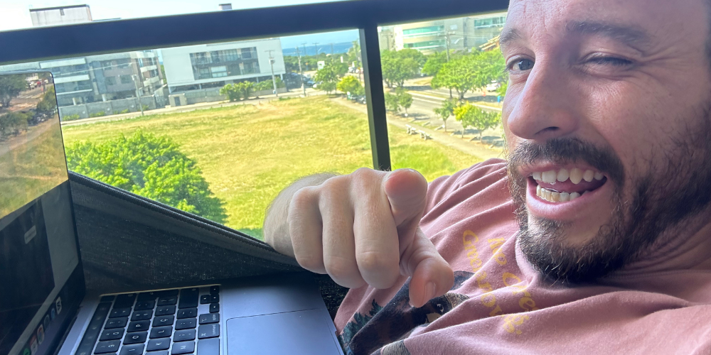 https://cdn.llamagen.ai/web_public/userstorys/benoit-feedback-innovation-story.webp